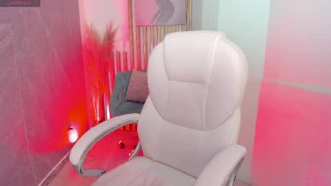 VioletSky  online show from 05/12/26, 06:21