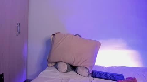 Snapshot of violett2006 chatting on 02/13/26, 06:26 violeta online show from 02/13/26, 06:26