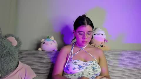 Snapshot of violett2006 chatting on 02/20/26, 05:04 violeta online show from 02/20/26, 05:04