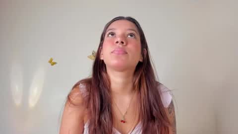 Snapshot of violett_24_ chatting on 10/16/25, 12:00 violett_24_ online show from 10/16/25, 12:00