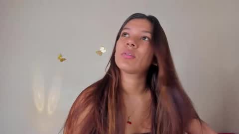 violett_24_ online show from 11/21/25, 12:54