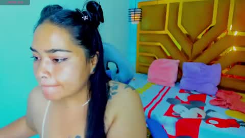 Snapshot of violett_cinnamon chatting on 06/22/26, 11:07 Violeta online show from 06/22/26, 11:07