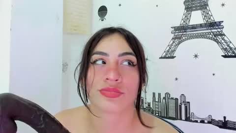 Snapshot of violett_collinss chatting on 07/06/26, 02:08 violett_collinss online show from 07/06/26, 02:08