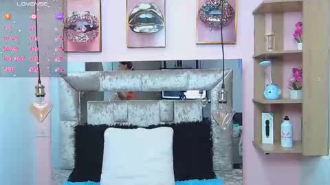 Violeta froz online show from 02/18/25, 04:26