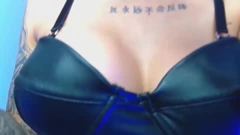 Violeta froz online show from 10/04/25, 03:10