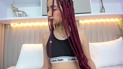 Violett  online show from 09/24/25, 08:12