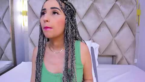 Violett  online show from 12/22/25, 08:28