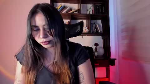 Snapshot of violett_red chatting on 06/25/26, 09:52 Violeta online show from 06/25/26, 09:52