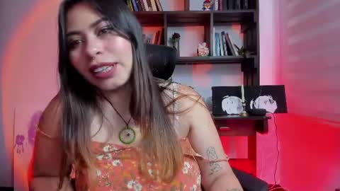 Snapshot of violett_red chatting on 07/15/26, 09:53 Violeta online show from 07/15/26, 09:53