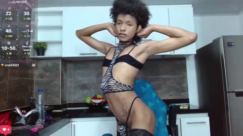 V I O L E T T E  online show from 01/07/26, 03:25