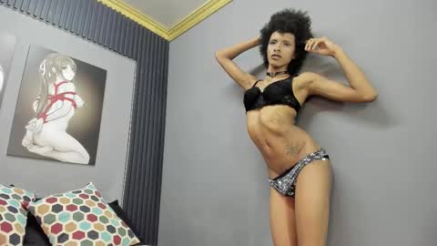 Snapshot of violett_salvatore chatting on 02/18/26, 09:44 V I O L E T T E online show from 02/18/26, 09:44