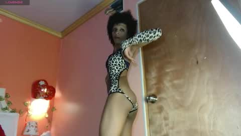 Snapshot of violett_salvatore chatting on 02/26/26, 09:47 V I O L E T T E online show from 02/26/26, 09:47