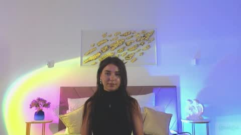 Snapshot of violetta_finch chatting on 05/04/26, 10:33 violetta_finch online show from 05/04/26, 10:33