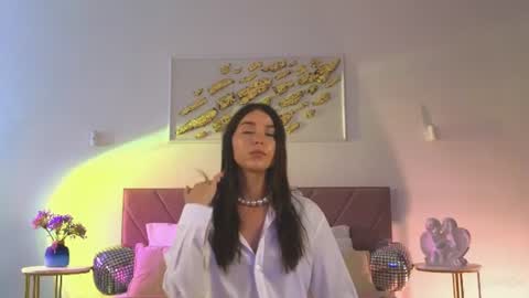 Snapshot of violetta_finch chatting on 07/09/26, 11:03 violetta_finch online show from 07/09/26, 11:03