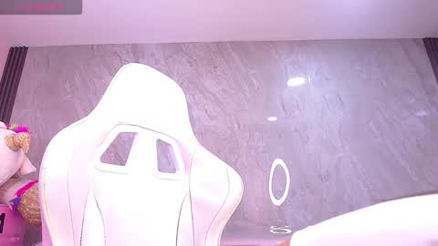 Violetta  online show from 10/08/25, 03:48