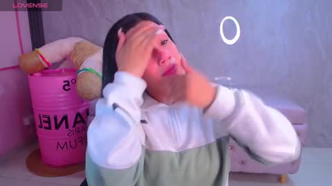 Violetta  online show from 12/23/25, 03:37