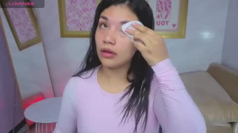 Violetta  online show from 04/19/26, 03:50