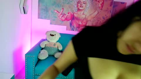 Violeta online show from 06/17/26, 04:30
