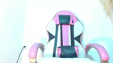 Snapshot of violetta_tss chatting on 02/10/25, 11:13 Princess Violet Valerious Follow me IGX violetvalerious online show from 02/10/25, 11:13