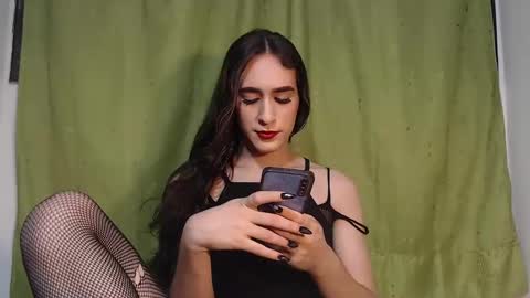 Snapshot of violetta_tss chatting on 03/02/25, 01:36 Princess Violet Valerious Follow me IGX violetvalerious online show from 03/02/25, 01:36