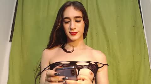 Snapshot of violetta_tss chatting on 03/08/25, 05:49 Princess Violet Valerious Follow me IGX violetvalerious online show from 03/08/25, 05:49