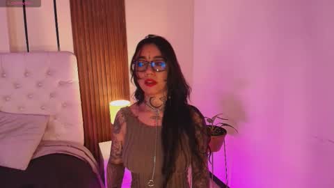 violettaalemida online show from 01/06/26, 01:04