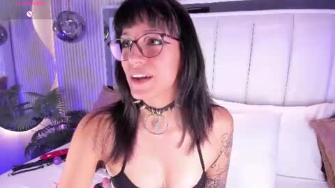 violettacolinss online show from 07/08/26, 11:48