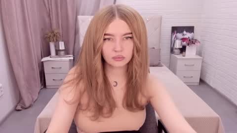 ViolettaOtis online show from 12/03/24, 11:33