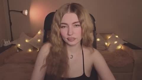 ViolettaOtis online show from 02/15/26, 04:36