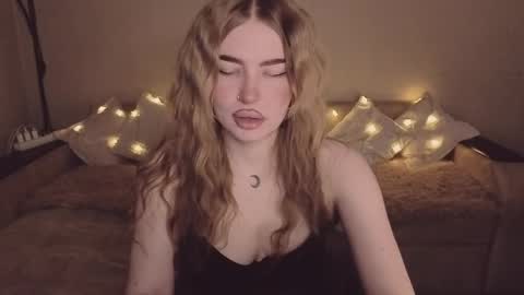 ViolettaOtis online show from 03/30/26, 04:08