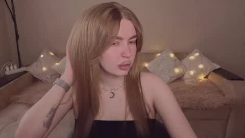 ViolettaOtis online show from 04/13/26, 12:10