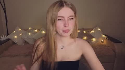 ViolettaOtis online show from 05/05/26, 04:48