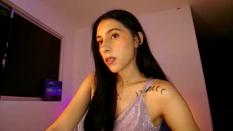 Violetta....Follow me in Twitter... online show from 12/21/25, 05:03