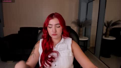 Violett Castel online show from 09/28/25, 04:23