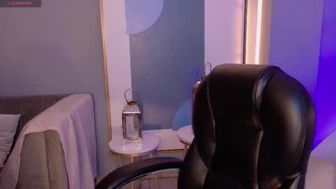 Violett Castel online show from 11/13/25, 07:13