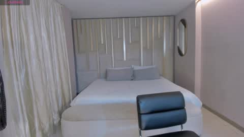 Violett Castel online show from 03/24/26, 06:57