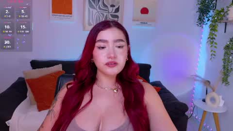 Snapshot of violettcastel chatting on 07/12/26, 12:01 Violett Castel online show from 07/12/26, 12:01