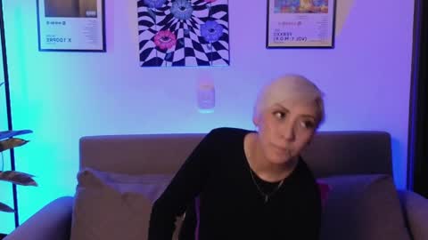 Violet online show from 06/03/26, 01:30