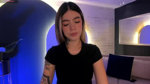 Violett  online show from 04/09/26, 09:15