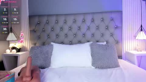 VioletthaRous online show from 11/27/25, 10:56