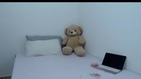 Snapshot of violettmartinezxx chatting on 07/06/26, 07:38 Violett online show from 07/06/26, 07:38