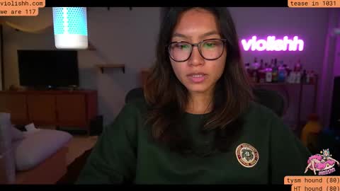 follow me on twitter violishh and ig violishh  online show from 10/12/25, 02:32