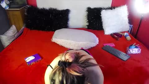 Isabella  online show from 12/10/24, 08:05