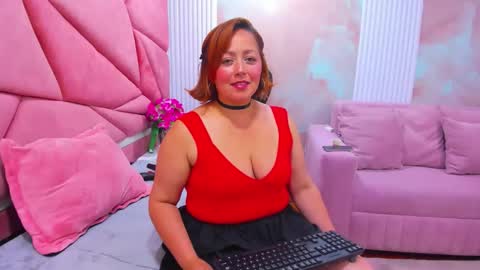 Snapshot of viooleta_thomson chatting on 02/22/26, 04:13 Violeta thomson online show from 02/22/26, 04:13