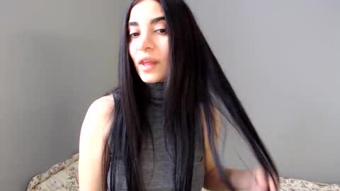 viorett online show from 11/24/25, 05:51