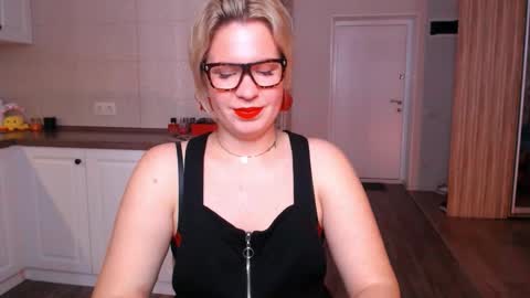  VelvettTime  online show from 09/24/25, 09:34