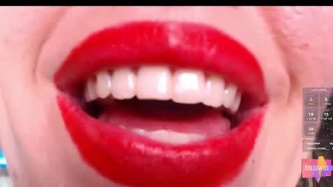 Snapshot of vip_sweetness chatting on 04/24/26, 06:10 vip sweetness online show from 04/24/26, 06:10