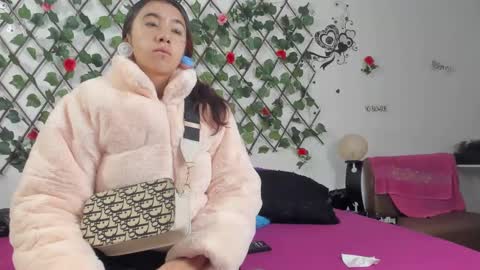 Snapshot of vip_thedivas chatting on 01/06/25, 12:02 The divas online show from 01/06/25, 12:02