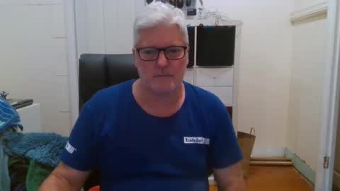 viper654321 online show from 03/04/25, 08:02