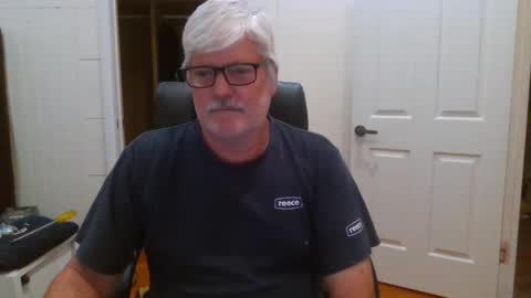 viper654321 online show from 09/10/25, 07:41